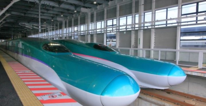 北海道新幹線はやぶさ